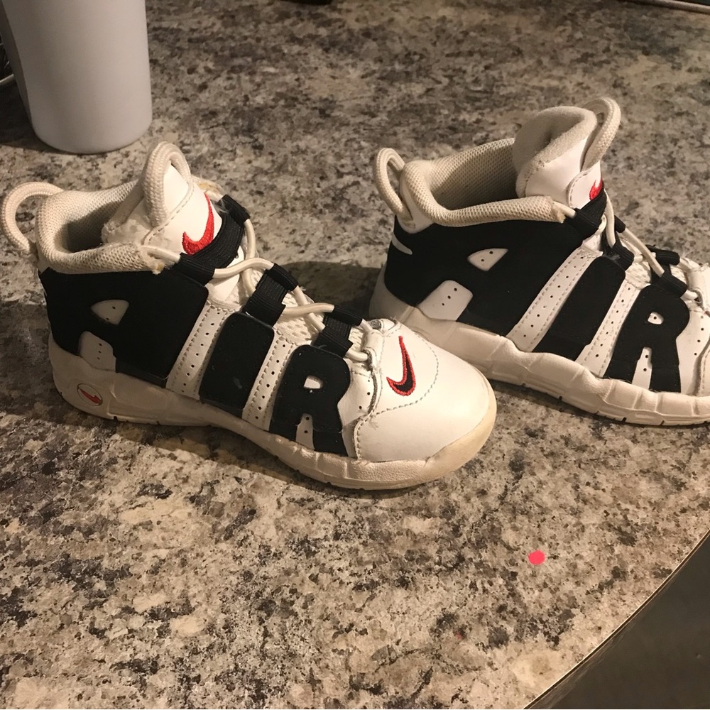 Their size ten for little boys. They are in decent condition.Nike air